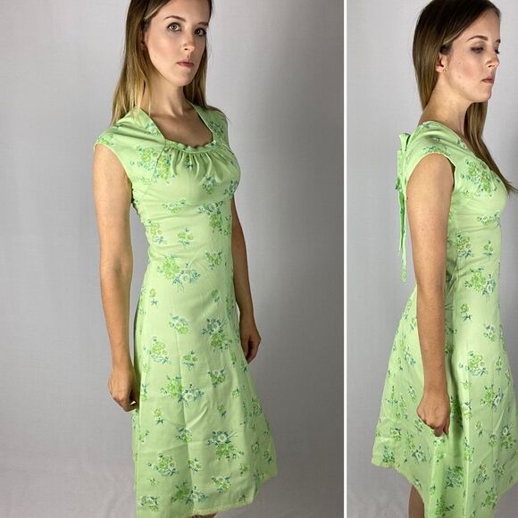 Vintage 70s 60s mint green floral short summer dress capped sleeves open back - Picture 4 of 9
